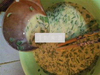 韭菜薄饼的做法步骤4