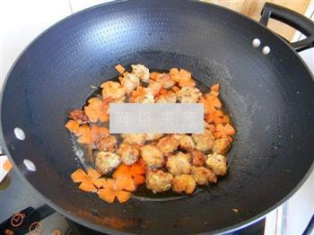 胡萝卜溜肉丸的做法步骤11