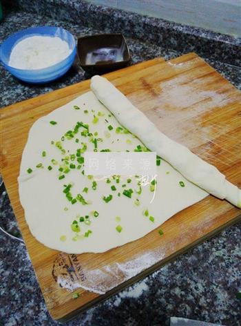 自制葱油饼的做法步骤8