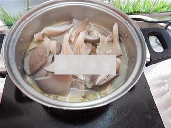 平菇豆腐鱼汤的做法图解6