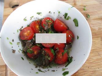 番茄橄榄鲈鱼沙拉的做法步骤11