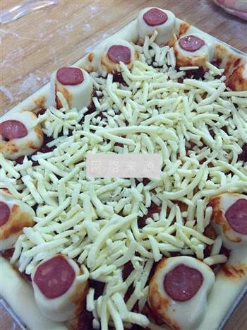 足料烤肠芝士披萨的做法图解24