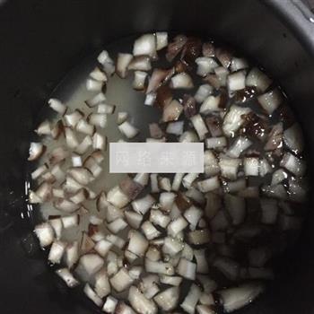 香菇高粱养生粥的做法步骤3