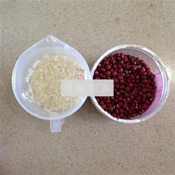 红豆糯米饭的做法图解1