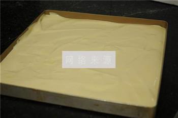 火龙果奶油蛋糕卷的做法步骤6