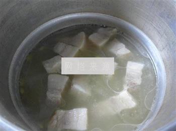 青黄豆五花肉汤的做法图解9