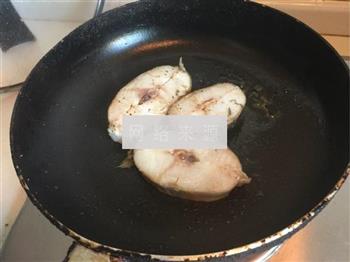 蛋黄酱焗北极鳕的做法步骤5