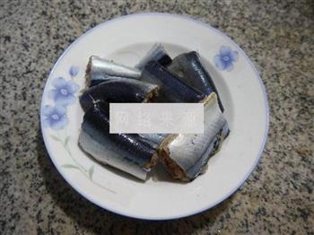 红烧秋刀鱼的做法步骤2