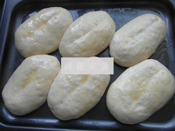 培根沙拉面包的做法步骤5