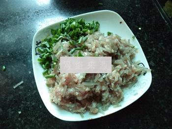 煎猪肉粉丝酿豆腐的做法图解5