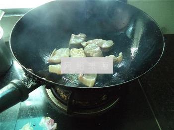 红苔菜煮鱼的做法步骤5