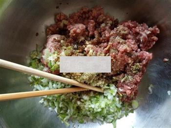 牛肉长豆包儿的做法步骤1