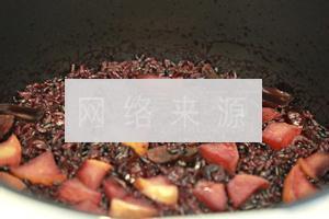 香甜黑米红枣饭的做法图解4