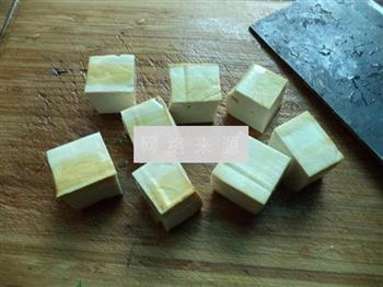 咖喱味豆腐丁的做法步骤2