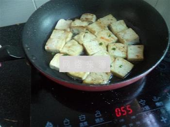 煎豆腐的做法步骤6