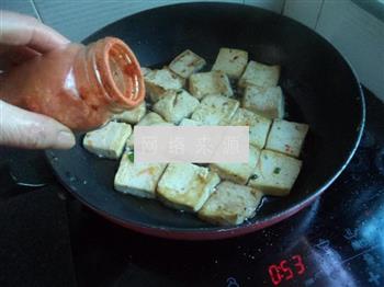 煎豆腐的做法步骤7