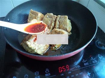 煎三角豆腐酿肉的做法步骤5