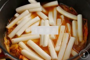 韩式泡菜炒年糕的做法步骤5