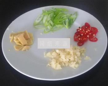 三文鱼炖豆腐的做法步骤3