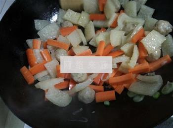 青菜贡丸粉丝汤的做法步骤2