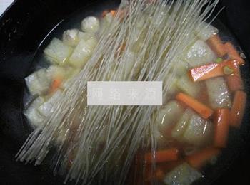 青菜贡丸粉丝汤的做法图解3