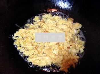 广味香肠蛋炒饭的做法步骤4