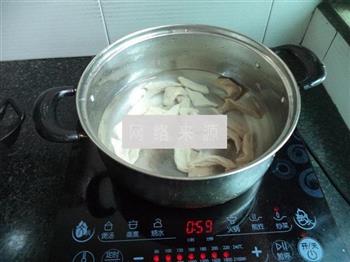 蛋卷小肠汤的做法步骤6