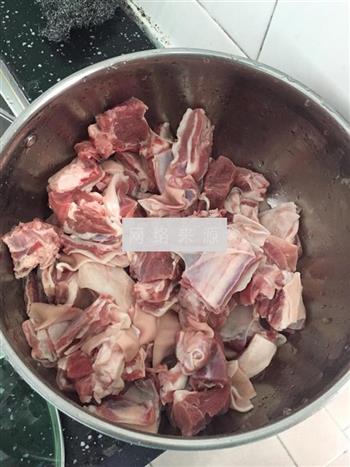 羊肉萝卜煲的做法步骤2