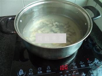 香菇小肠煲汤的做法步骤7