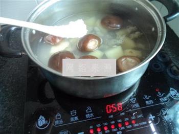香菇小肠煲汤的做法图解9