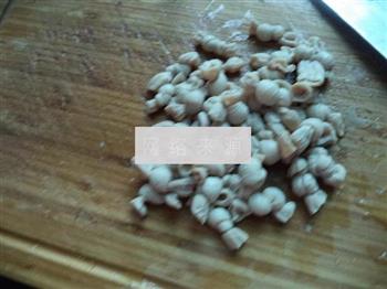 小肠蛋卷香菇汤的做法步骤3