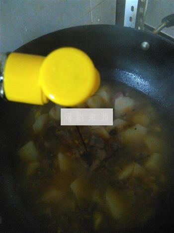 土豆烧牛肉的做法图解8