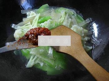 花菜粉皮煮莴笋的做法图解5