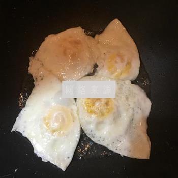 酱油荷包蛋的做法图解3