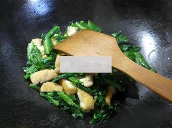 油豆腐炒莴笋叶的做法步骤7