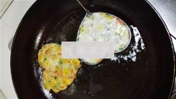 虾仁荸荠蔬菜饼的做法步骤3