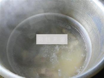 油菜蕻面结龙骨汤的做法图解5