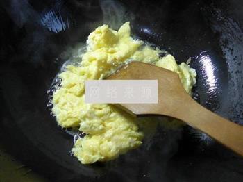 牛肉酱鸡蛋炒圆白菜的做法步骤4