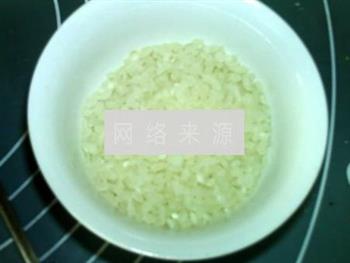 焦米粥的做法步骤1