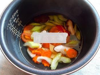 田园蔬菜汤的做法步骤3