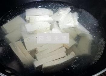 家常小白菜炖豆腐的做法步骤3