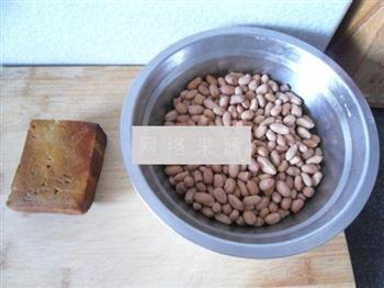 豆干拌花生米的做法图解1