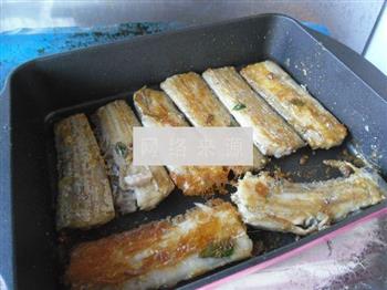 煎烤刀鱼的做法步骤6