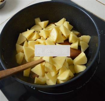 土豆烧肉的做法图解7