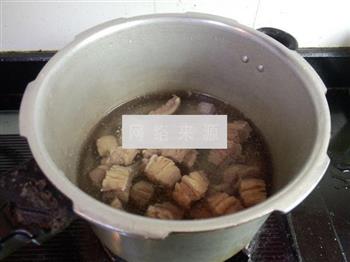 杂蔬小牛腩浓汤的做法步骤5