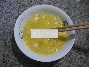牛肉酱尖椒炒鸡蛋的做法步骤3