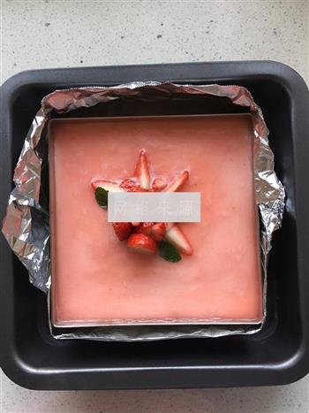 六寸草莓酸奶慕斯的做法图解12