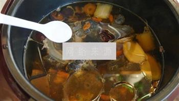 乌鸡香菇红枣汤的做法图解8