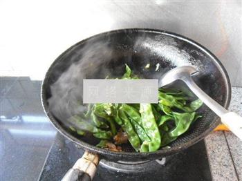 腊肉扁豆的做法步骤10