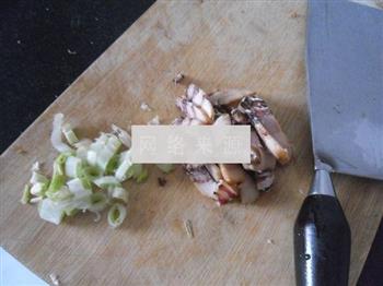 腊肉扁豆的做法步骤2